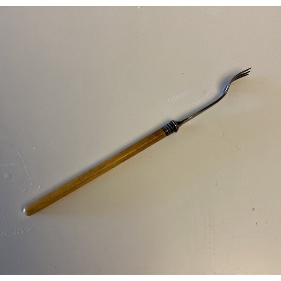 Victorian Antique Pickle Fork Twist Polished Bovine Bone Handle READ - Picture 4 of 10
